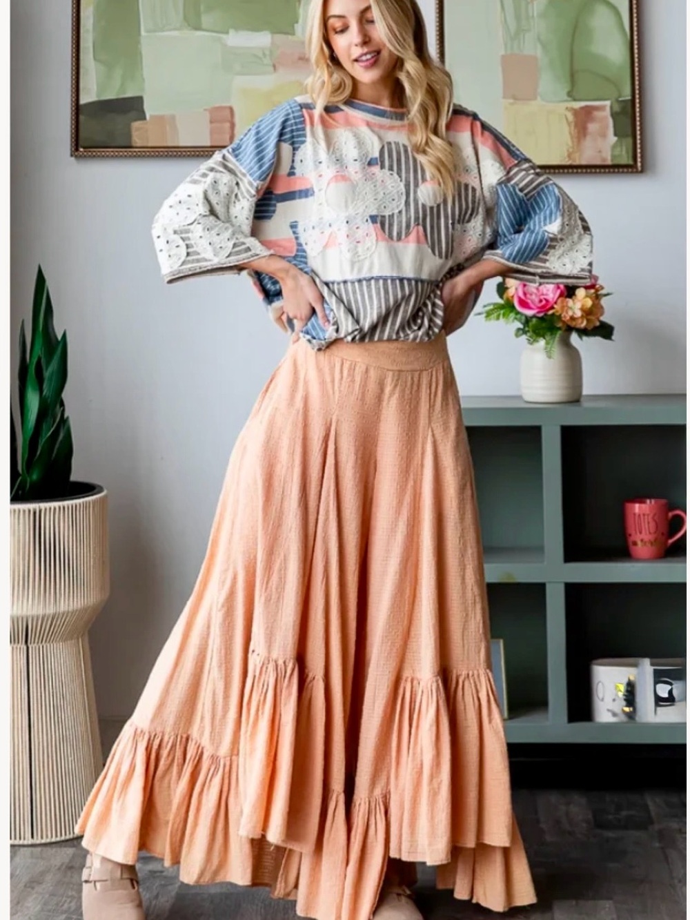 NWOT. Oli & Hali Peach Wide-Leg Tiered  Pants